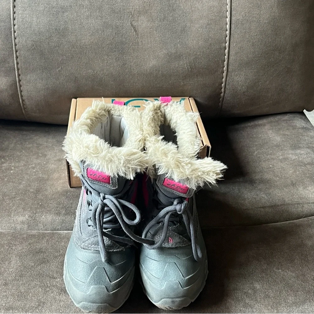The North Face Kids' Fuchsia and‎ Gray Snow Boots